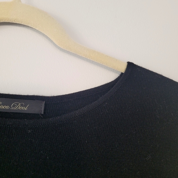 COCO DEAL Crew Neckline Black Long Sleeve Lightweight Wool Blend Sweater - Picture 3 of 6